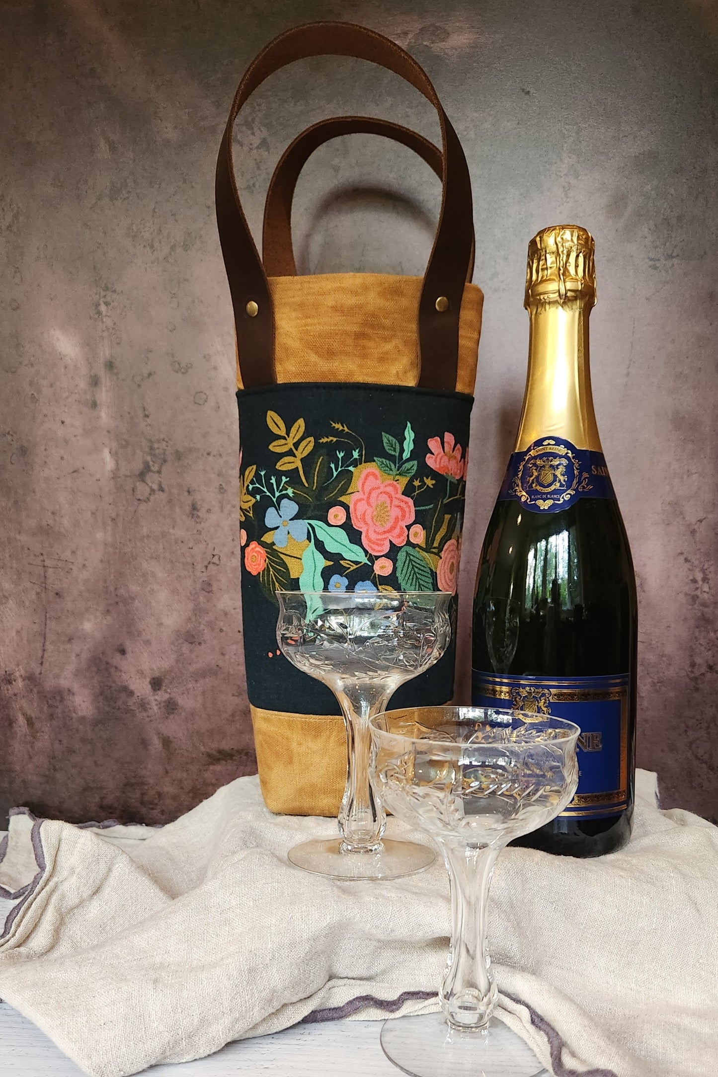 Insulated Wine Tote